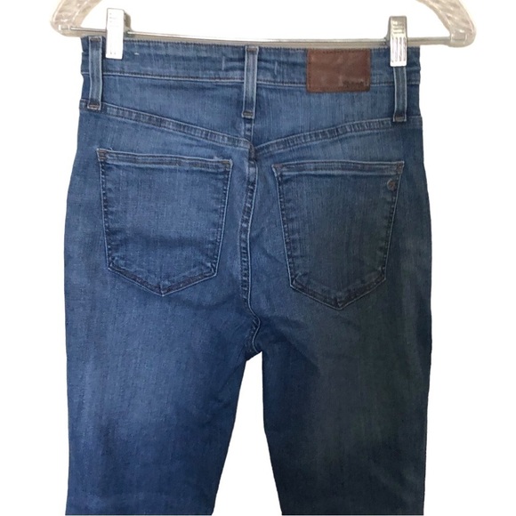 Madewell Curvy High-Rise Skinny Jeans: Drop Step-Hem Edition - Picture 9 of 11